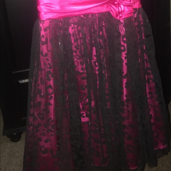 Strapless knee length dress - Picture 2 of 2